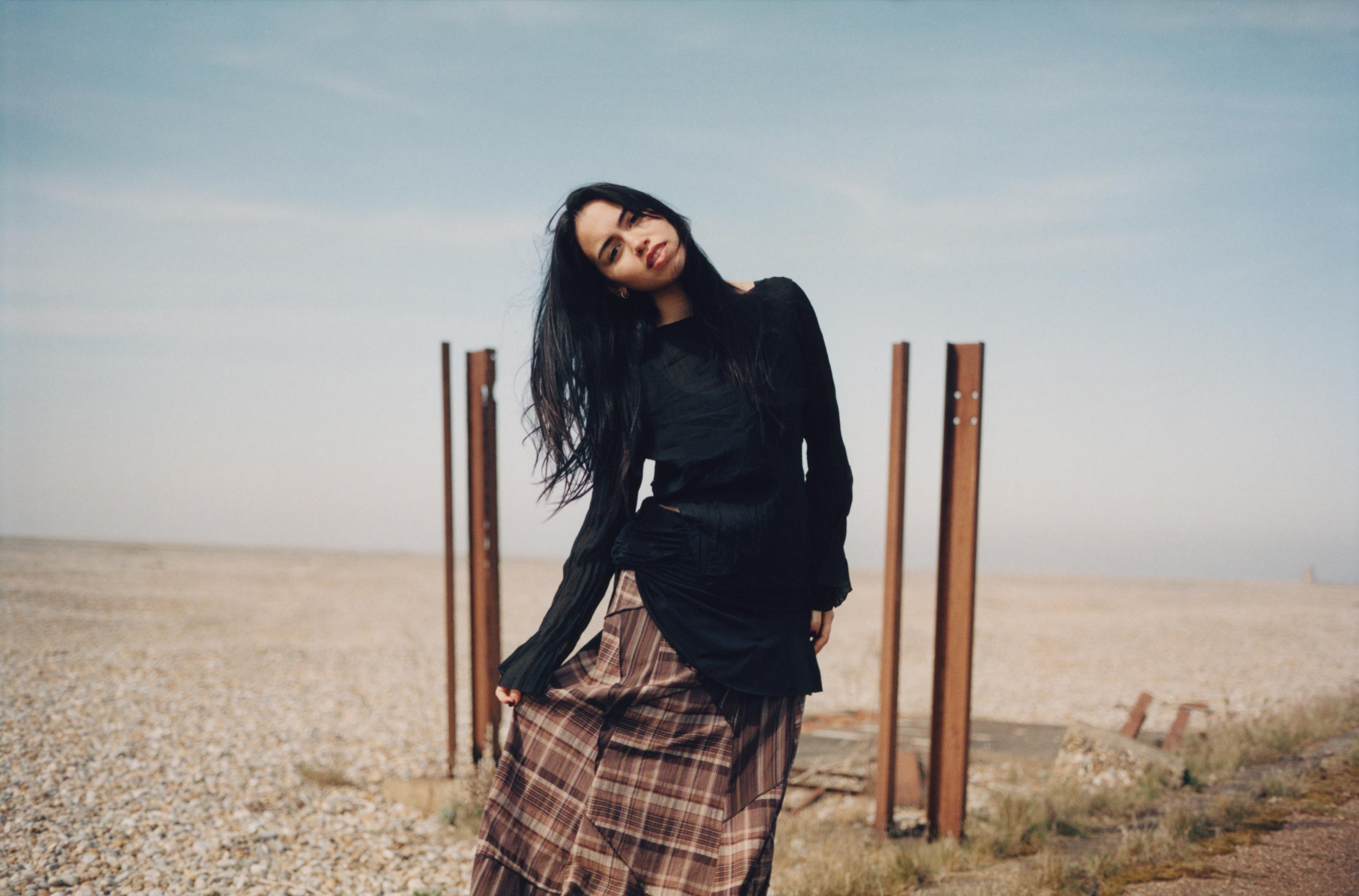 nadia kadek background image